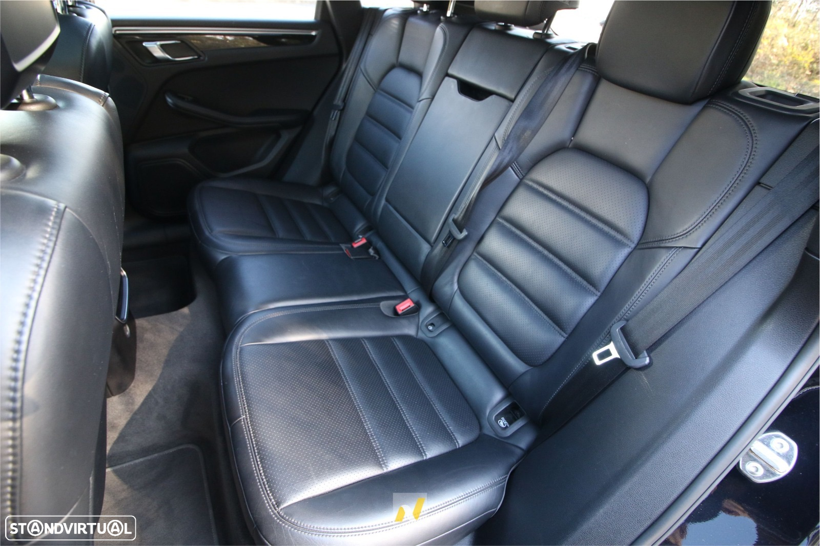 Porsche Macan S - 27