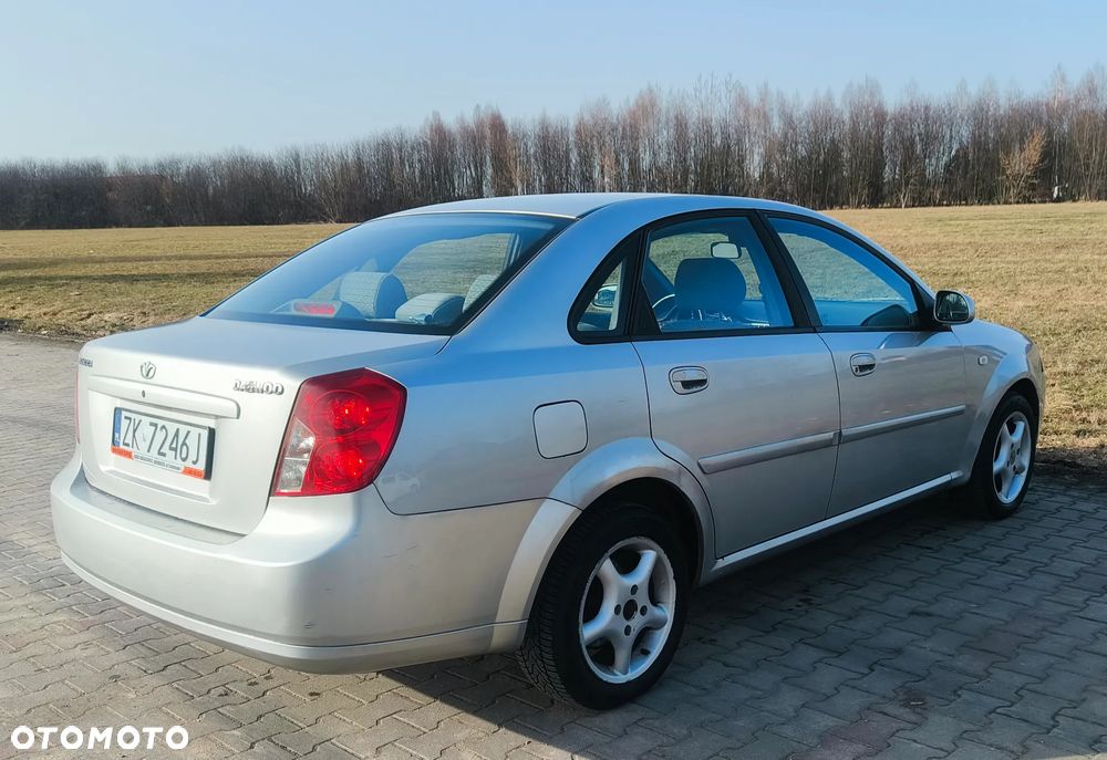 Daewoo Nubira - 8