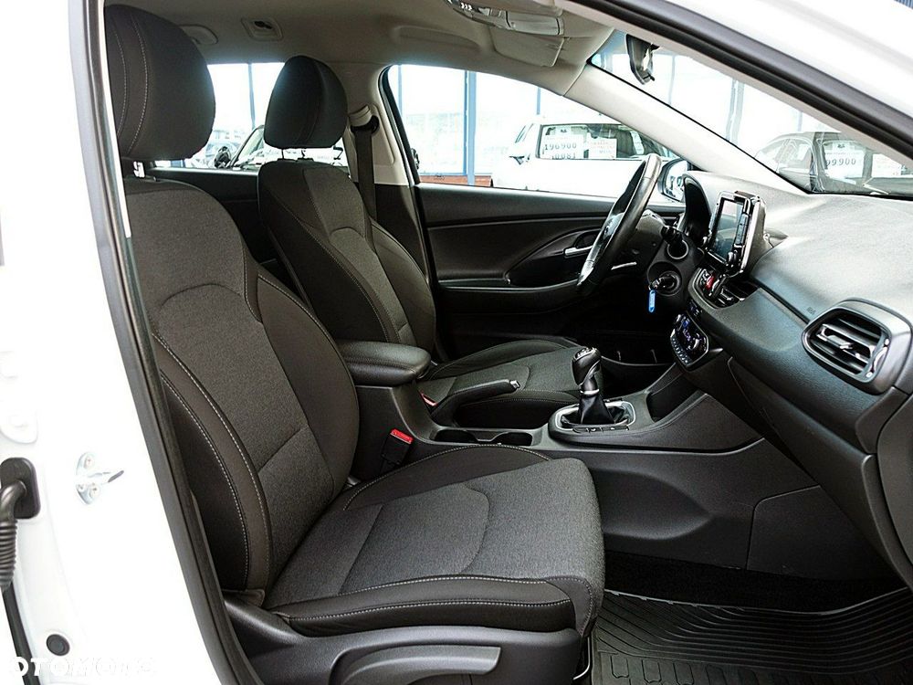Hyundai i30 - 12