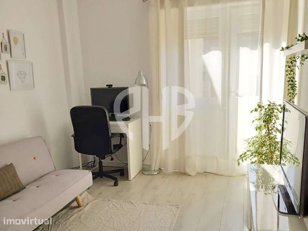 T2 Remodelado e Mobilado | Pronto a Habitar | Amora - Grande imagem: 4/18
