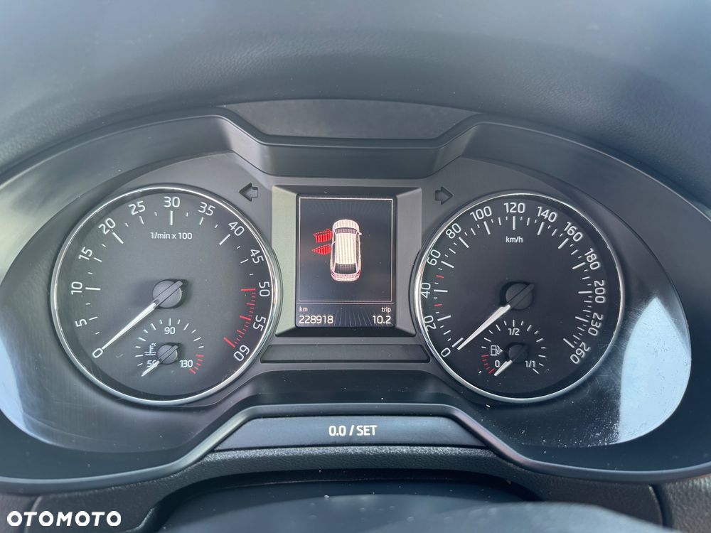 Skoda Octavia 1.6 TDI Solution - 15