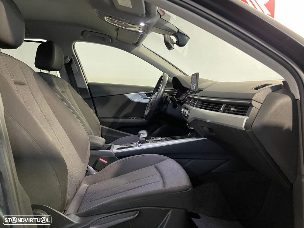 Audi A4 Avant 2.0 TDI S tronic - 14