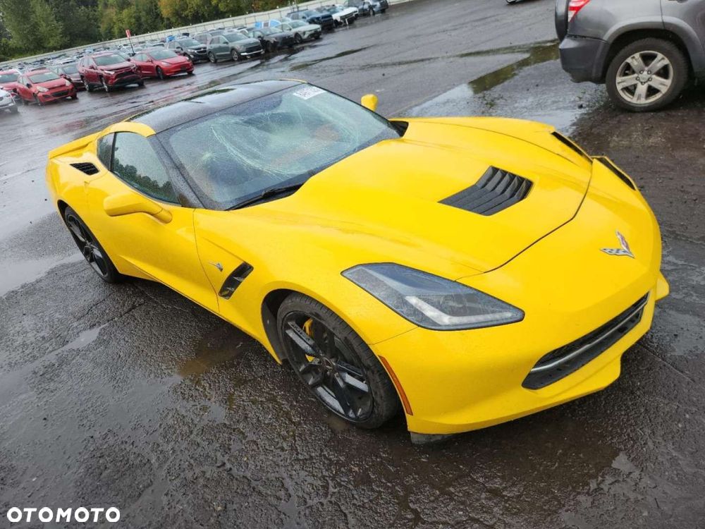 Chevrolet Corvette - 6