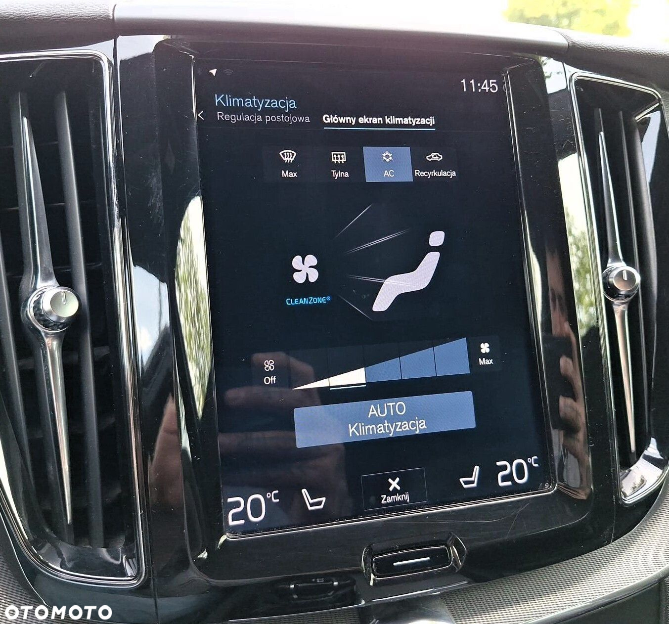 Volvo XC 60 D5 AWD R-Design - 24