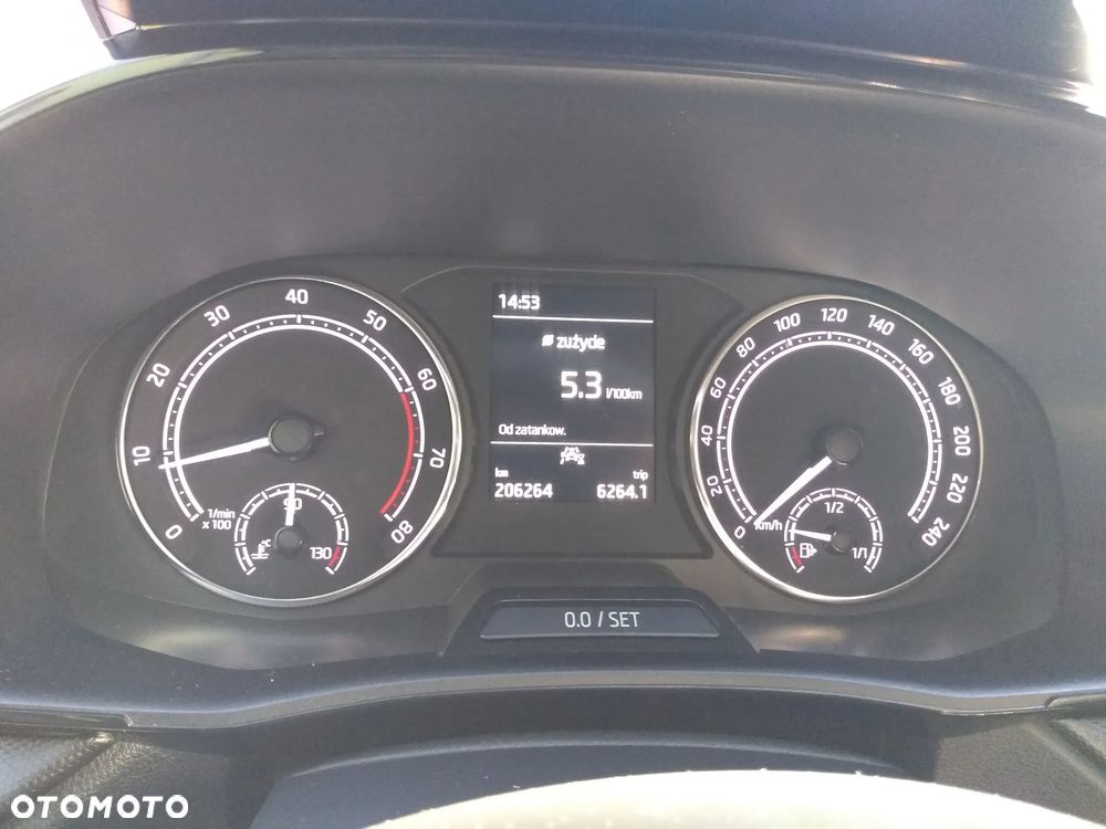 Skoda Fabia - 25