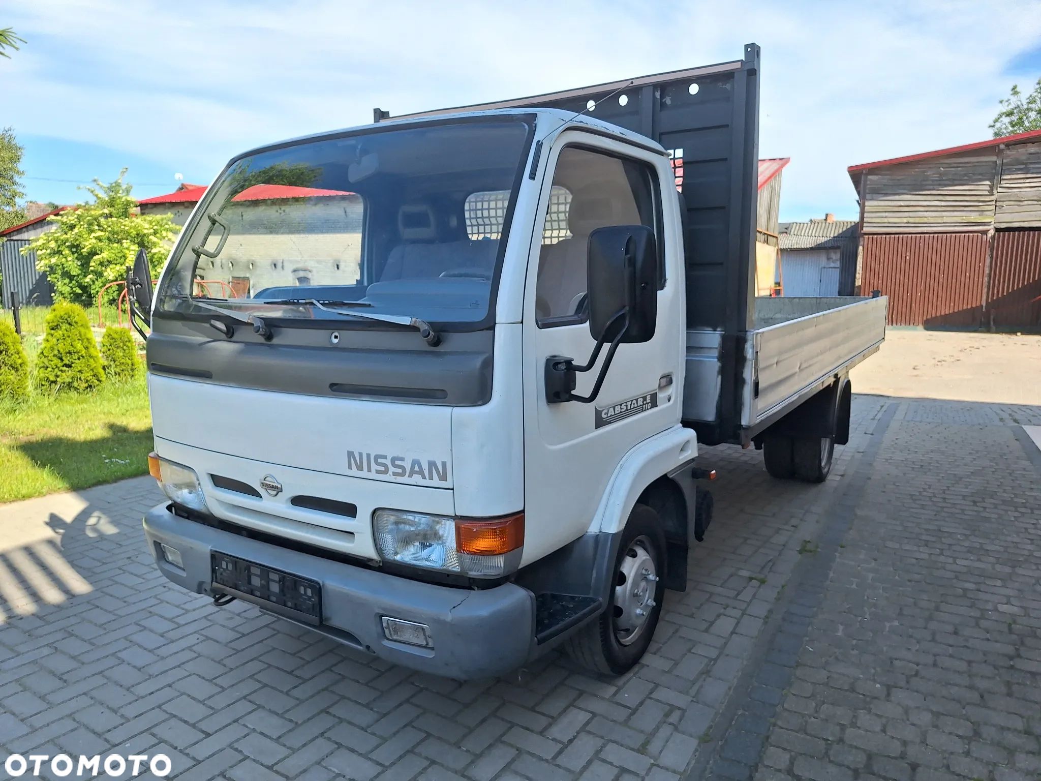 Nissan Cabstar - 1