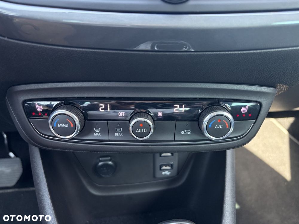 Opel Crossland X - 20
