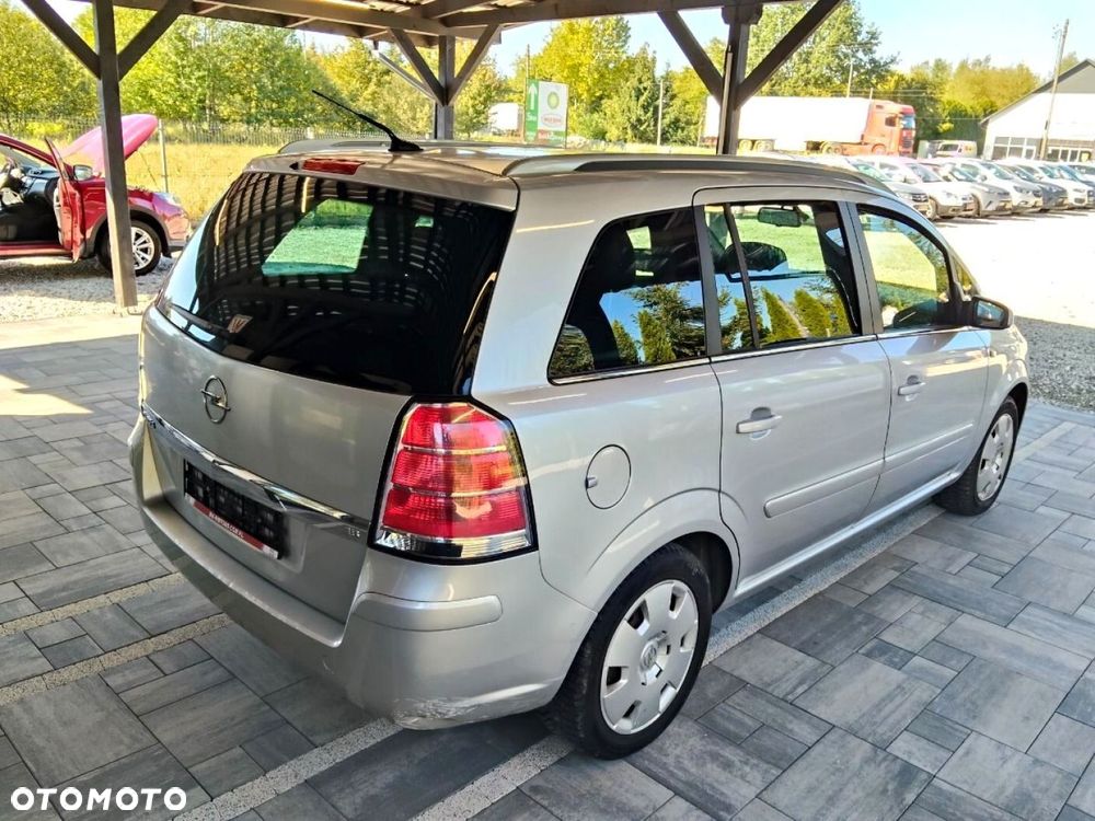 Opel Zafira - 4