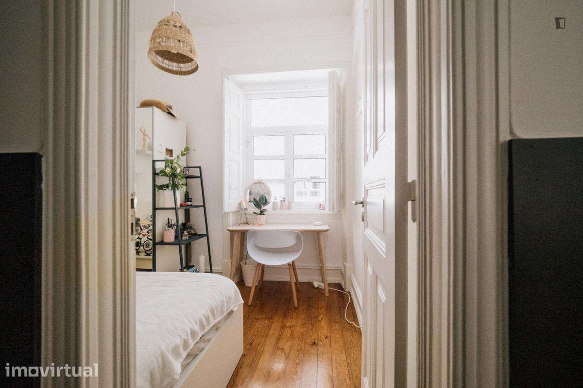 Quarto - localizado em Alcântara Lisbon - Grande imagem: 4/26