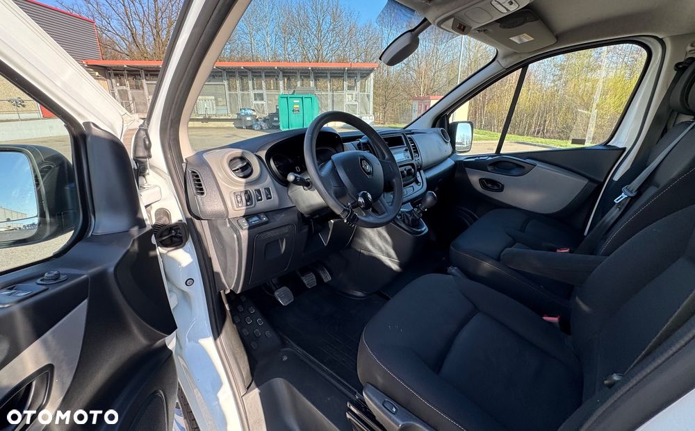 Renault TRAFIC III - 5