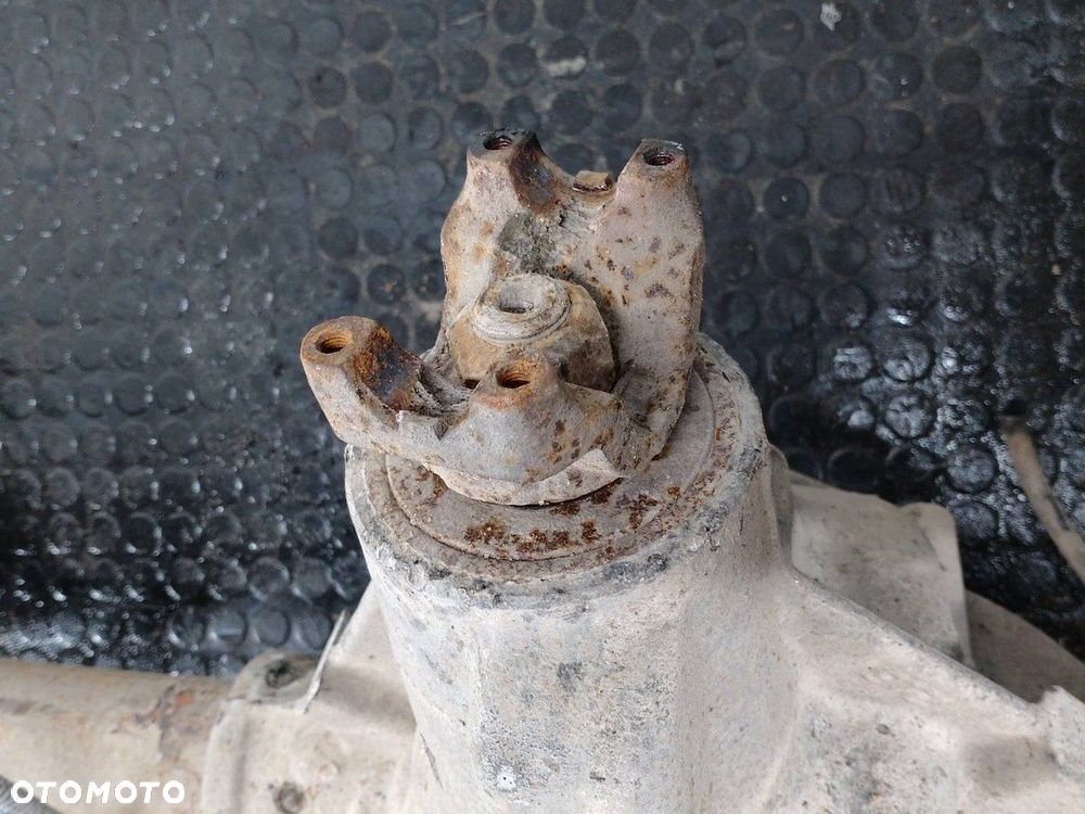 MOST TYLNY JEEP GRAND CHEROKEE WJ DANA44  3.73 4.7i V8 - 9