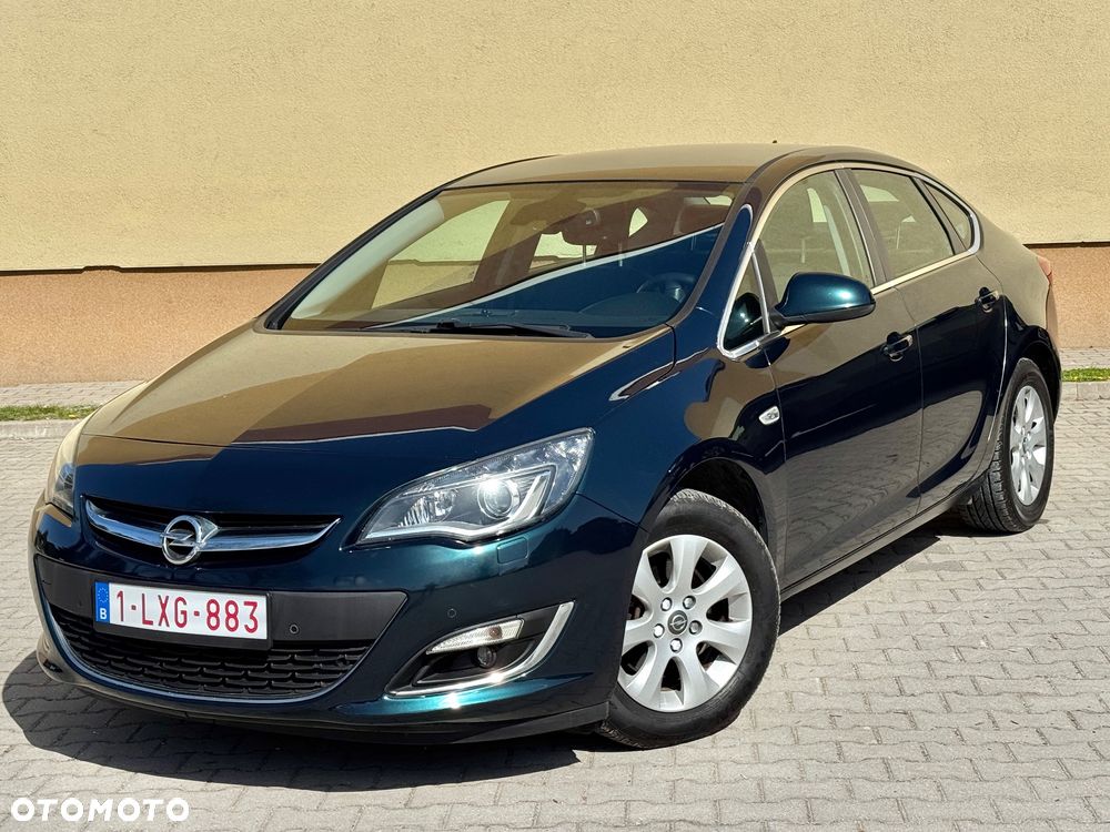 Opel Astra 1.7 CDTI Cosmo - 24
