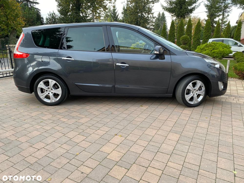 Renault Grand Scenic 2.0 16V 140 CVT Dynamique - 8