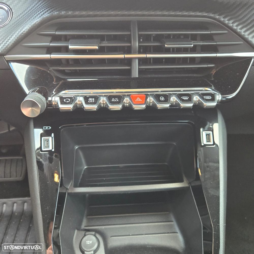 Peugeot e-208 Active Pack - 16