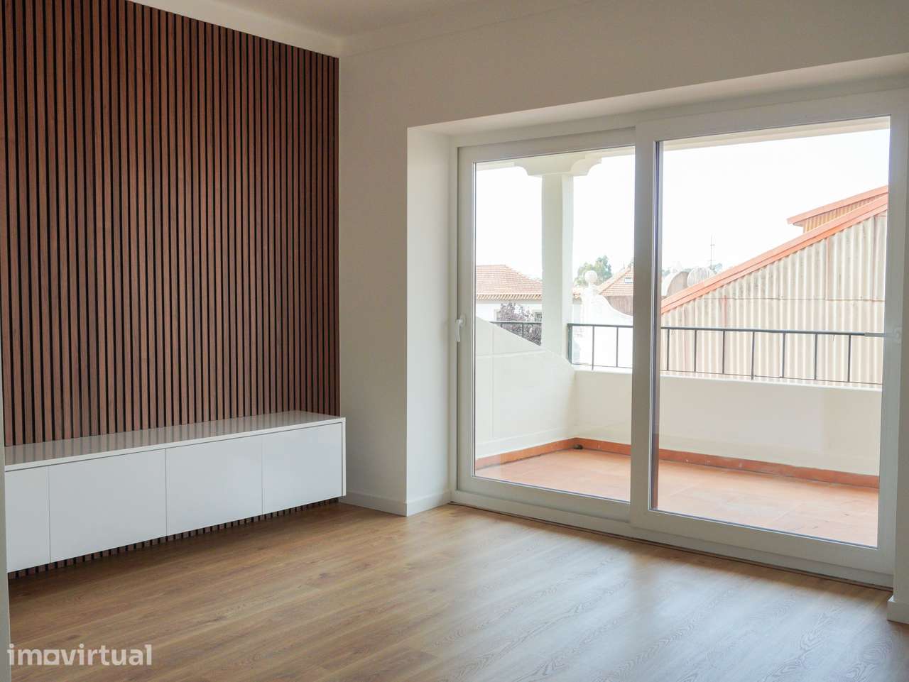 Apartamento T2 à venda na Rua Pedro Nunes, 16 - Grande imagem: 2/21