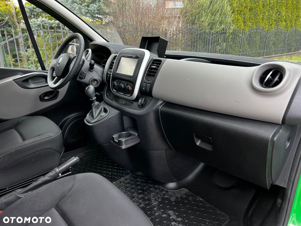 Renault Trafic - 26