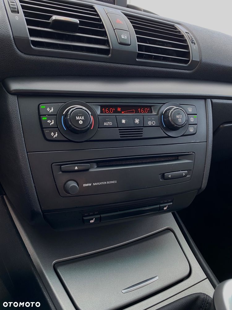 BMW Seria 1 - 23