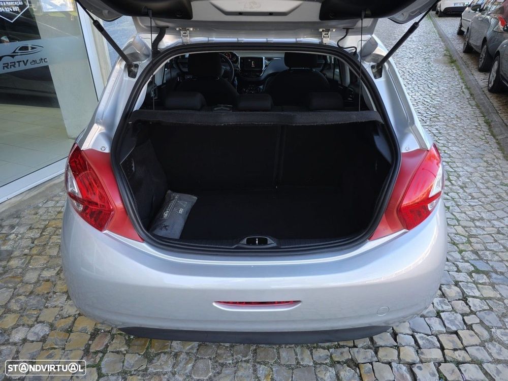 Peugeot 208 1.4 HDi Active - 8