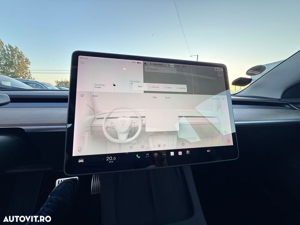 Tesla Model 3 - 11