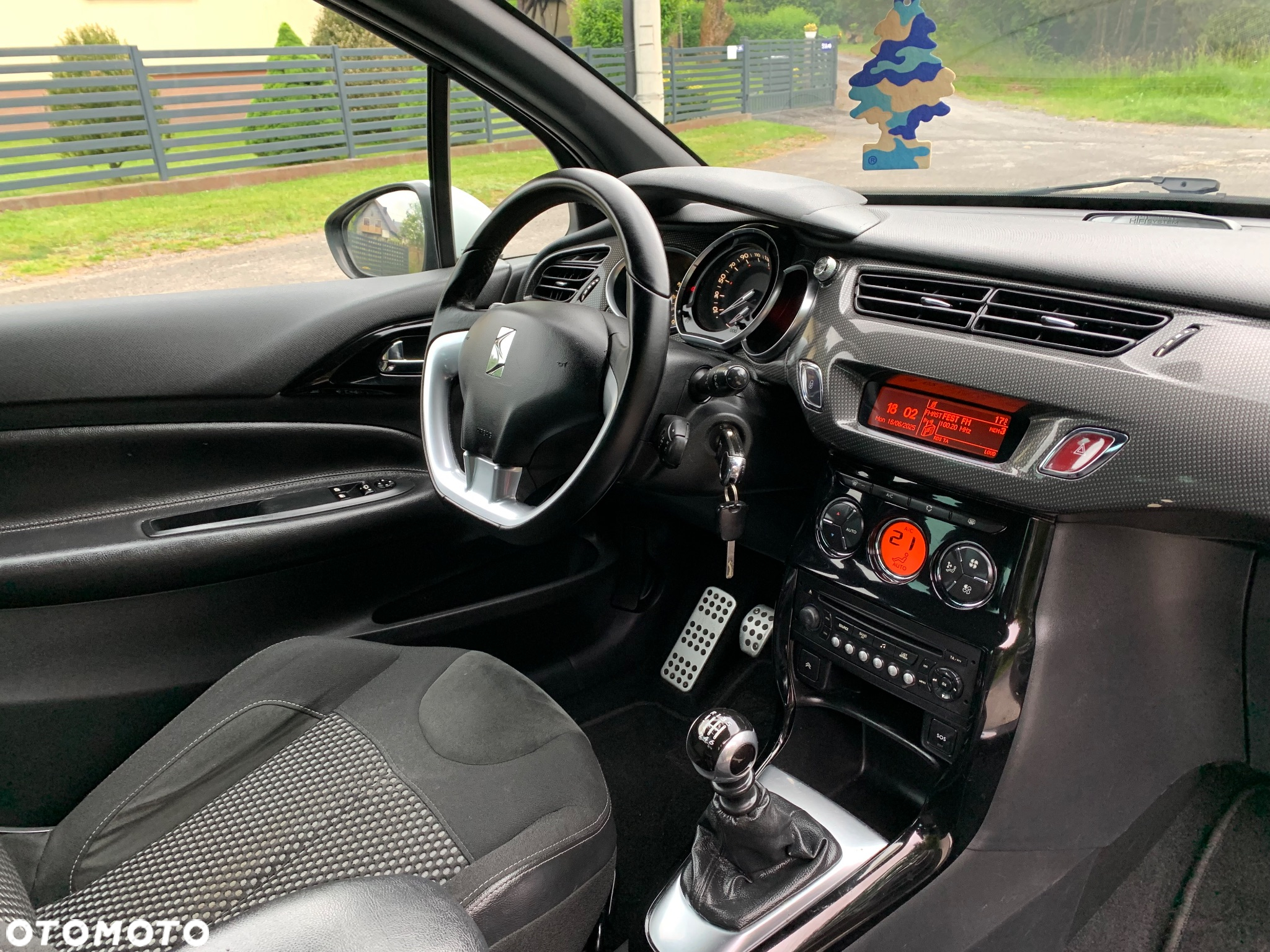 Citroën DS3 e-HDi 110 FAP SportChic - 20