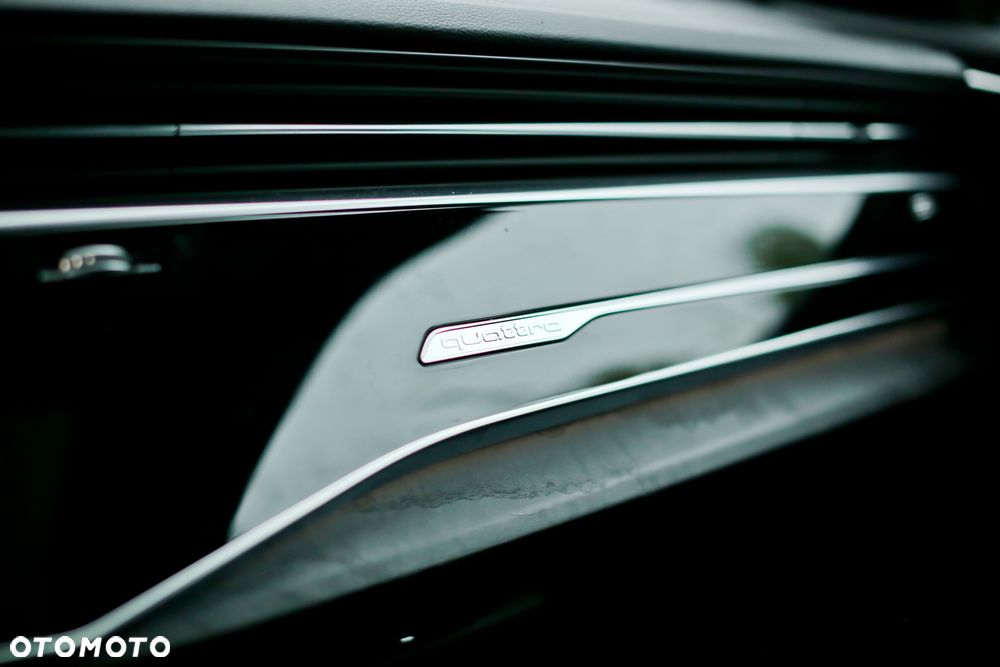 Audi Q8 55 TFSI mHEV Quattro Tiptronic - 18