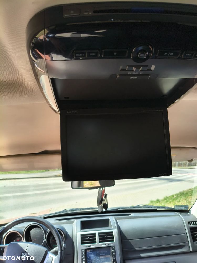 Dodge Nitro 2.8 CRD SXT - 12