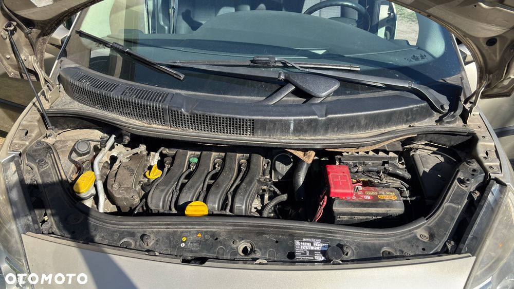 Renault Scenic 1.6 16V Expression - 13