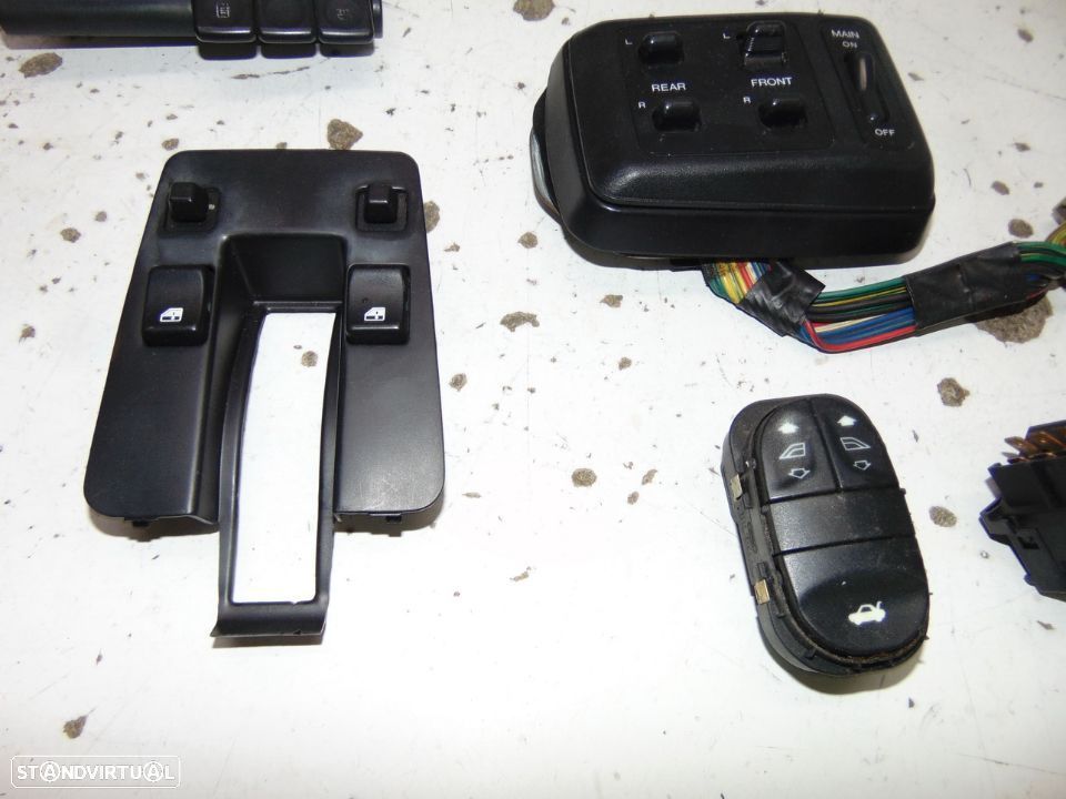 Interruptores vidros elétricos/Relógio - 5