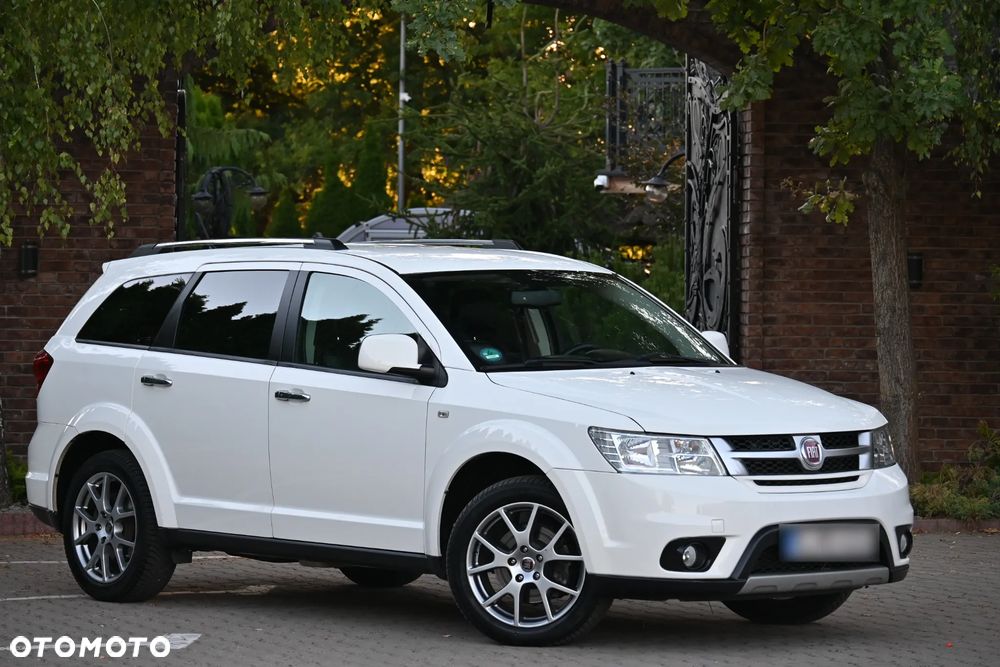 Fiat Freemont 2.0 Multijet 16V DPF Automatik Allrad Lounge - 3