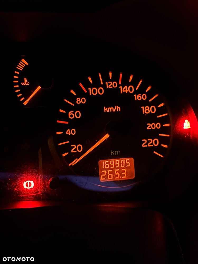 Renault Clio - 2