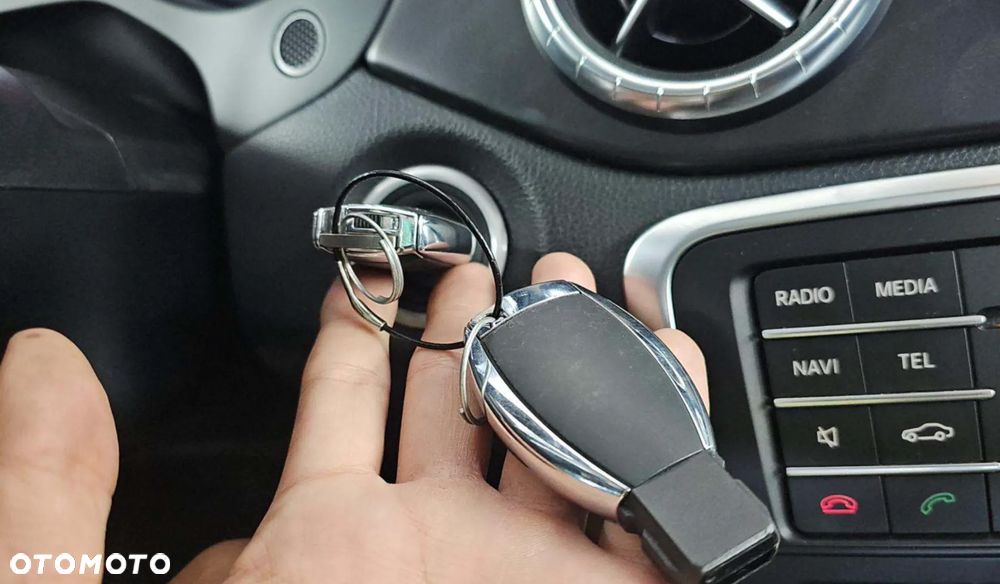 Mercedes-Benz CLA 250 4-Matic - 19
