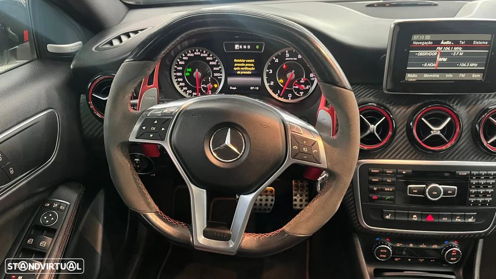 Mercedes-Benz A 45 AMG - 9