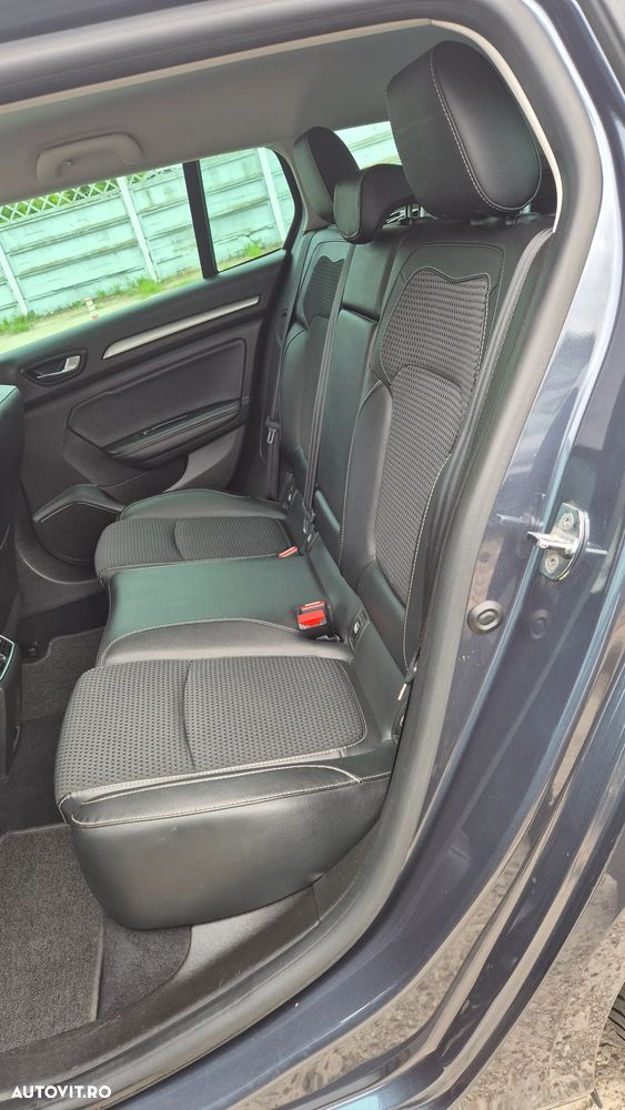 Renault Megane BLUE dCi 115 BOSE EDITION - 34