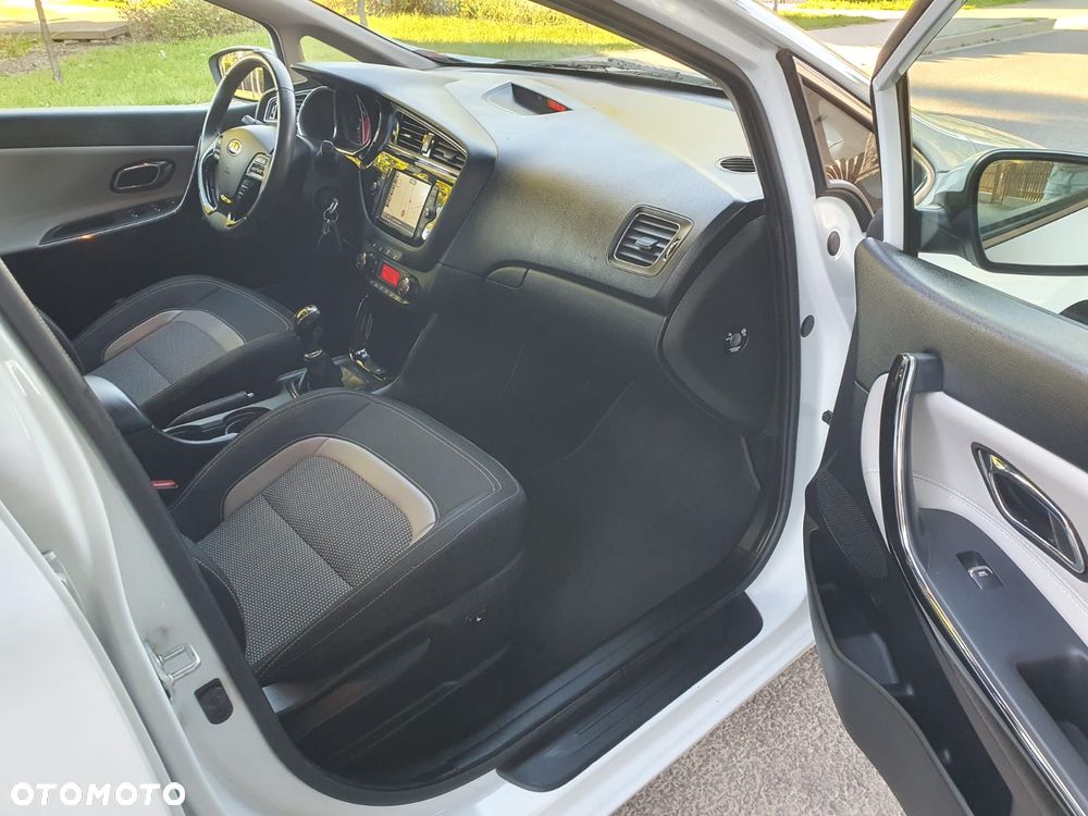 Kia Ceed 1.6 GDI XL - 15