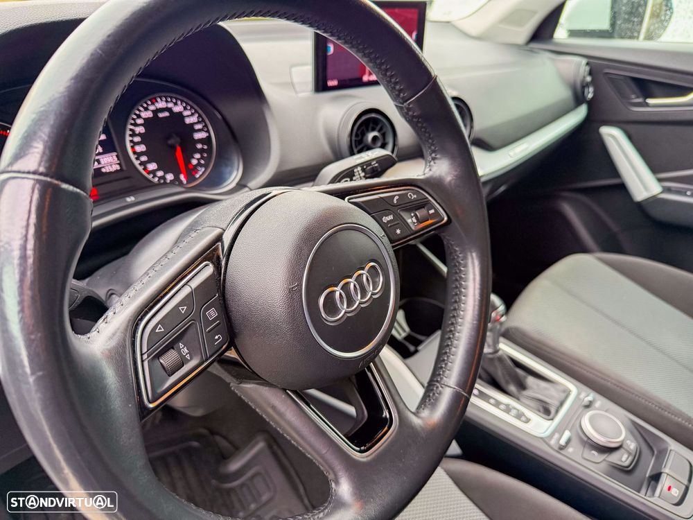 Audi Q2 30 TDI S tronic - 13