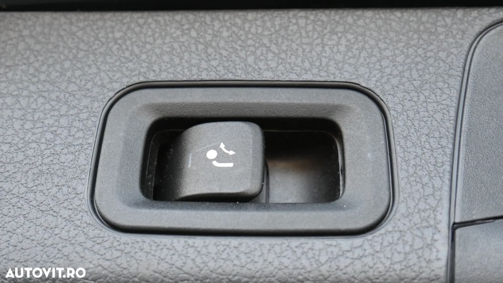 Mercedes-Benz GLB 200 d 4Matic 8G-DCT - 19