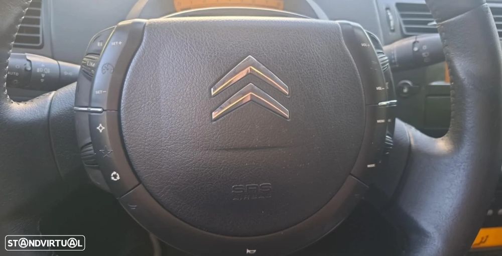 Citroën C4 1.4 16V SX - 17