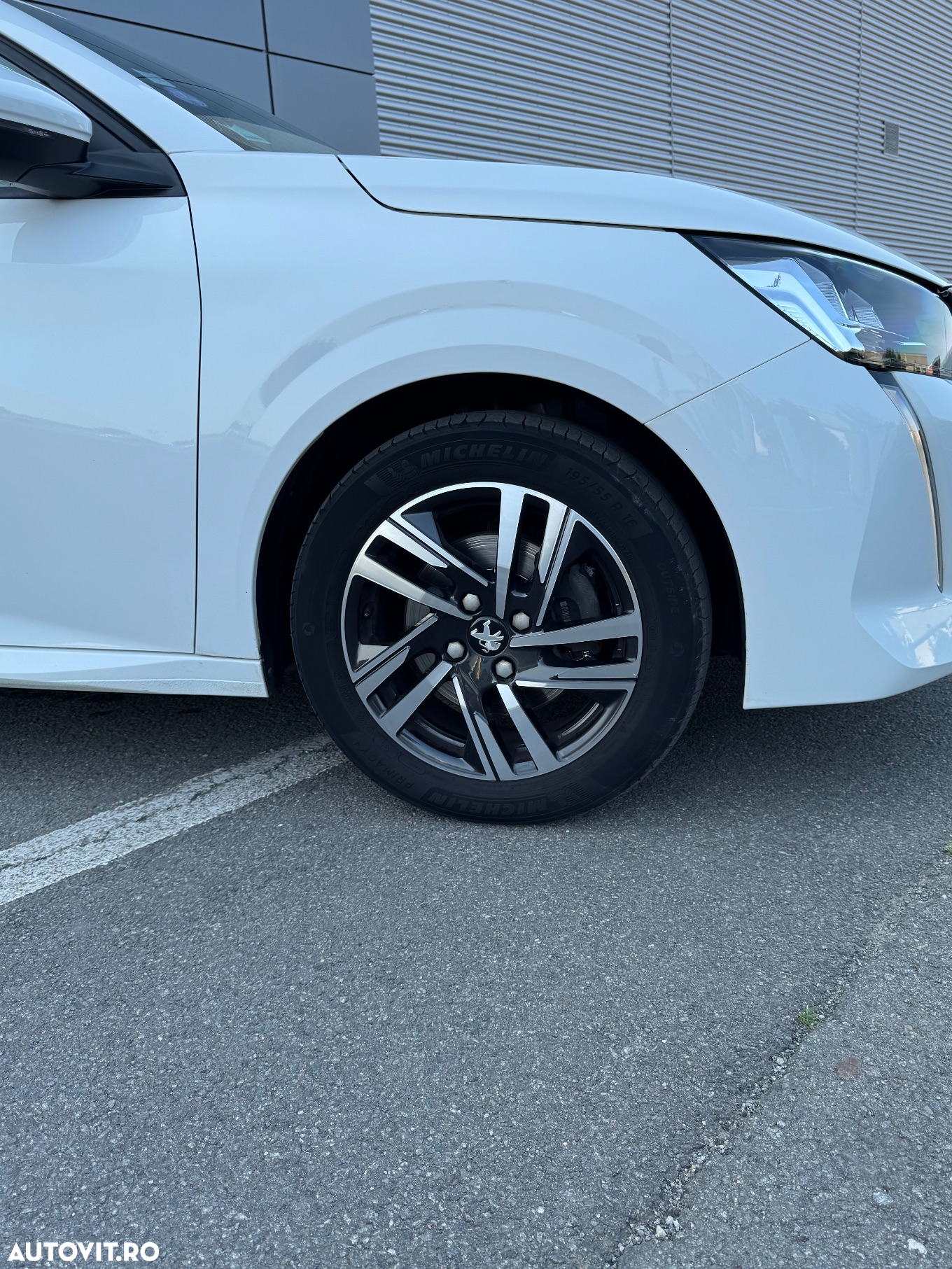 Peugeot 208 PureTech 110 Stop & Start Allure - 24