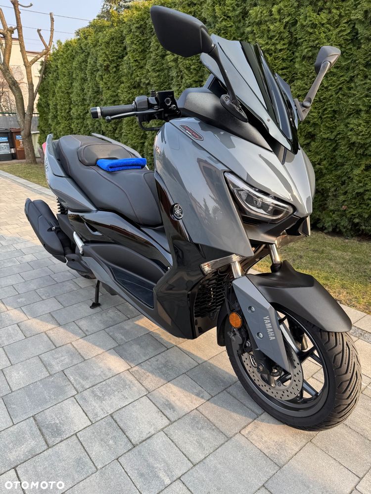 Yamaha X-max - 3