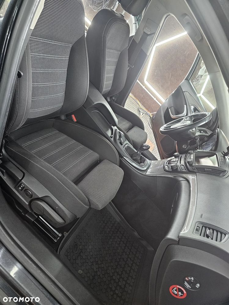 Opel Insignia - 14