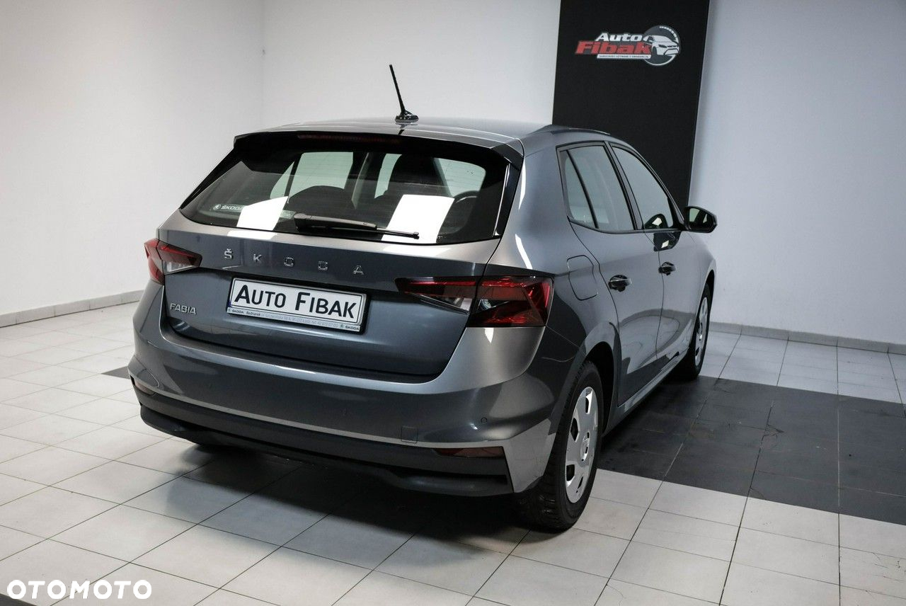 Skoda Fabia - 4
