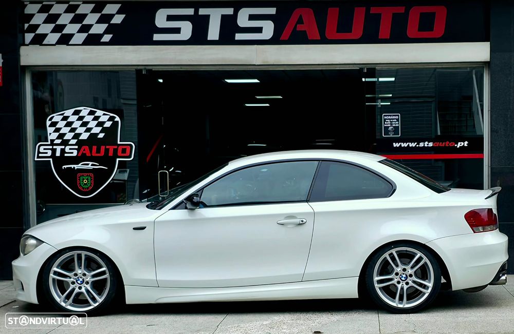BMW 123 d Limited Edition Lifestyle c/ M Sport Pack - 17