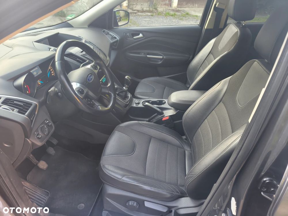 Ford Kuga - 5