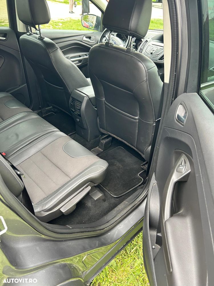 Ford Kuga 2.0 TDCi 4WD Titanium - 12