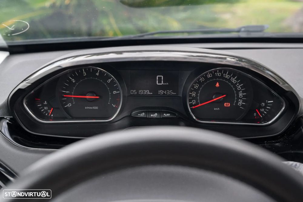 Peugeot 208 1.2 PureTech Active - 7