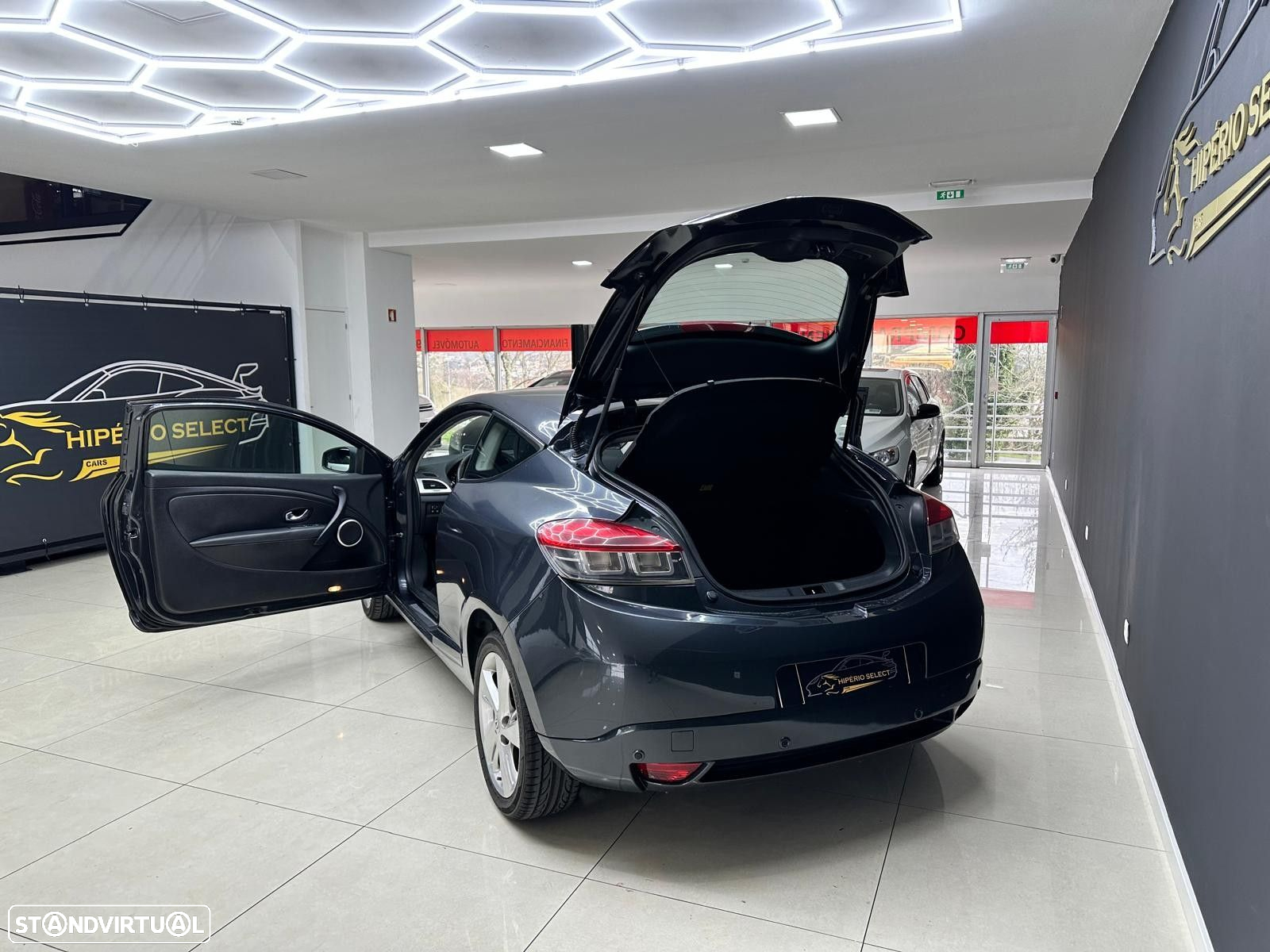 Renault Megane Coupe 1.5 dCi - 8