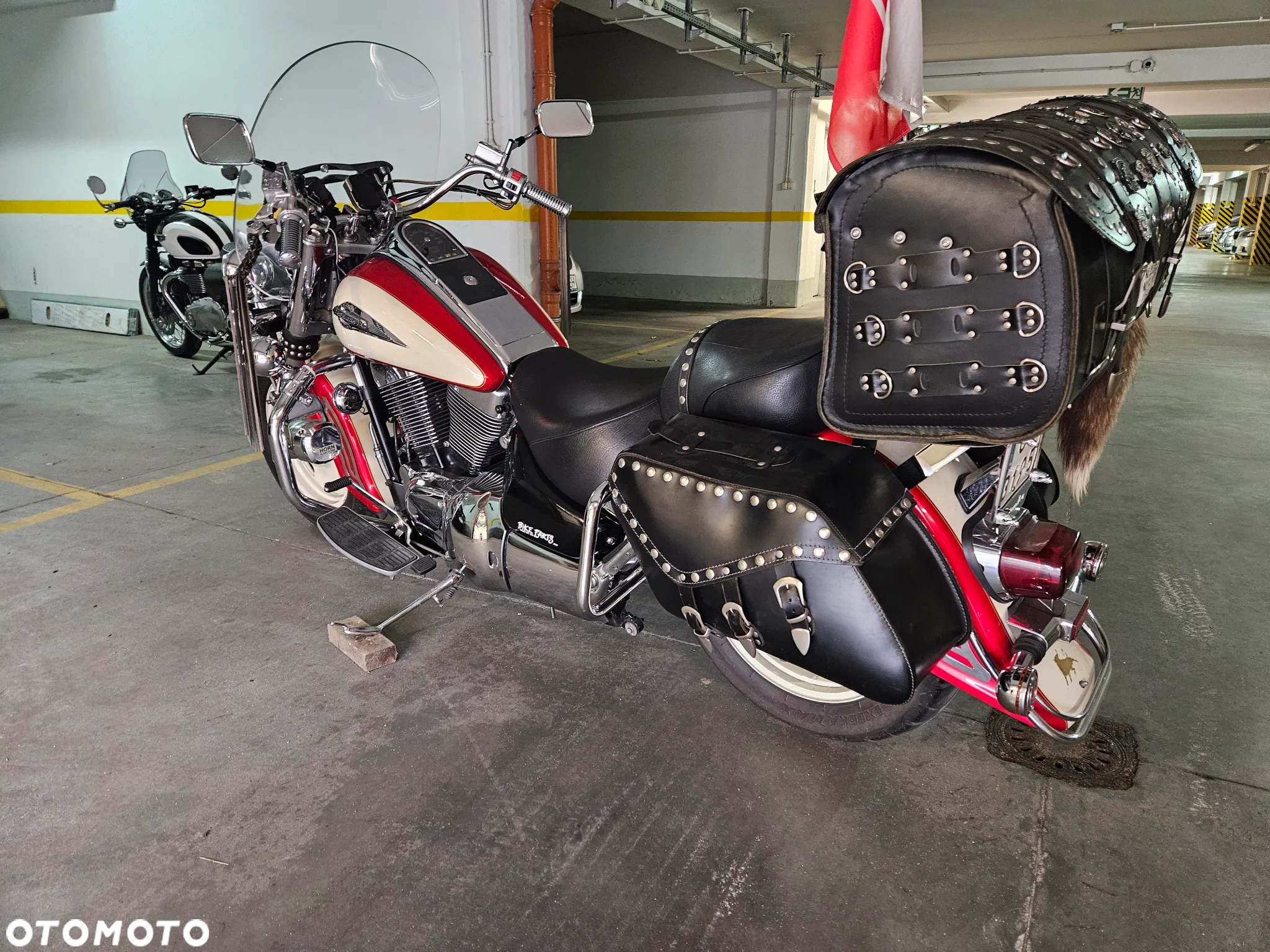 Suzuki Intruder - 2