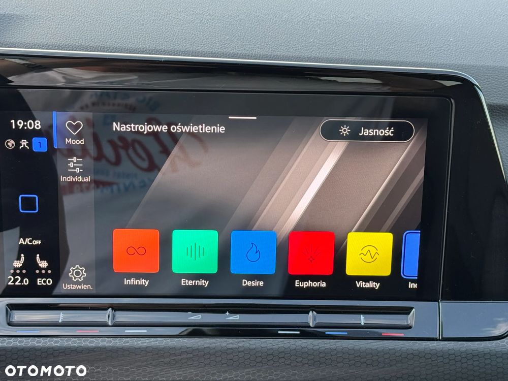 Volkswagen Golf ver-viii-1-4-tsi-plug--in-hybrid-style-dsg - 20