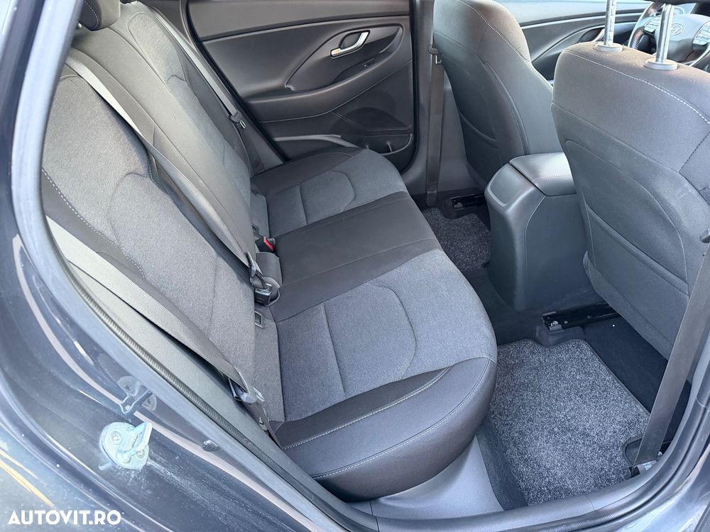 Hyundai i30 1.5 T-GDI MHEV 160CP Highway - 8