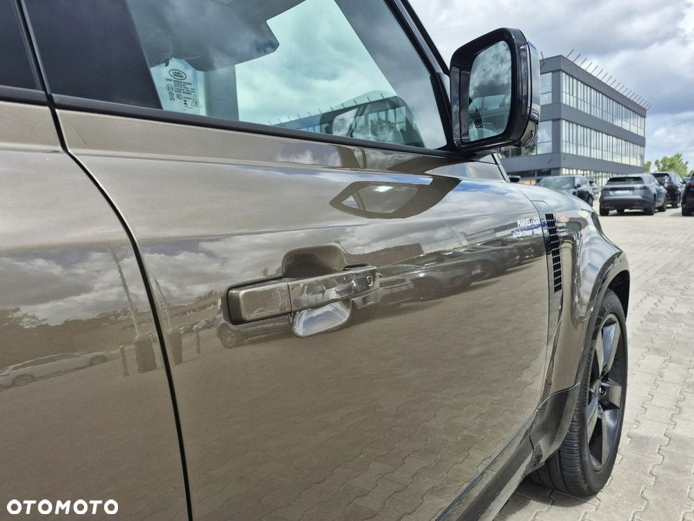 Land Rover Defender 130 D350 X-Dynamic HSE - 19